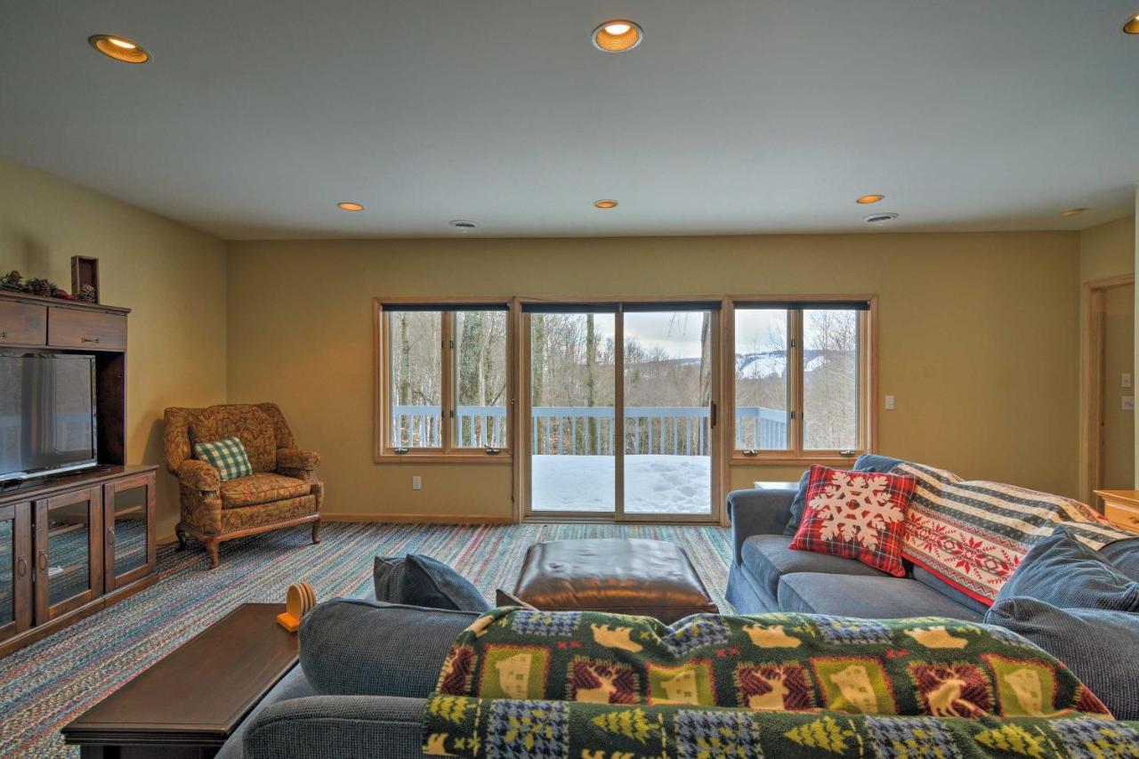 Resort-Style Harbor Springs Home With 2 Decks! Luaran gambar